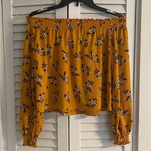 NWT off the shoulder floral top